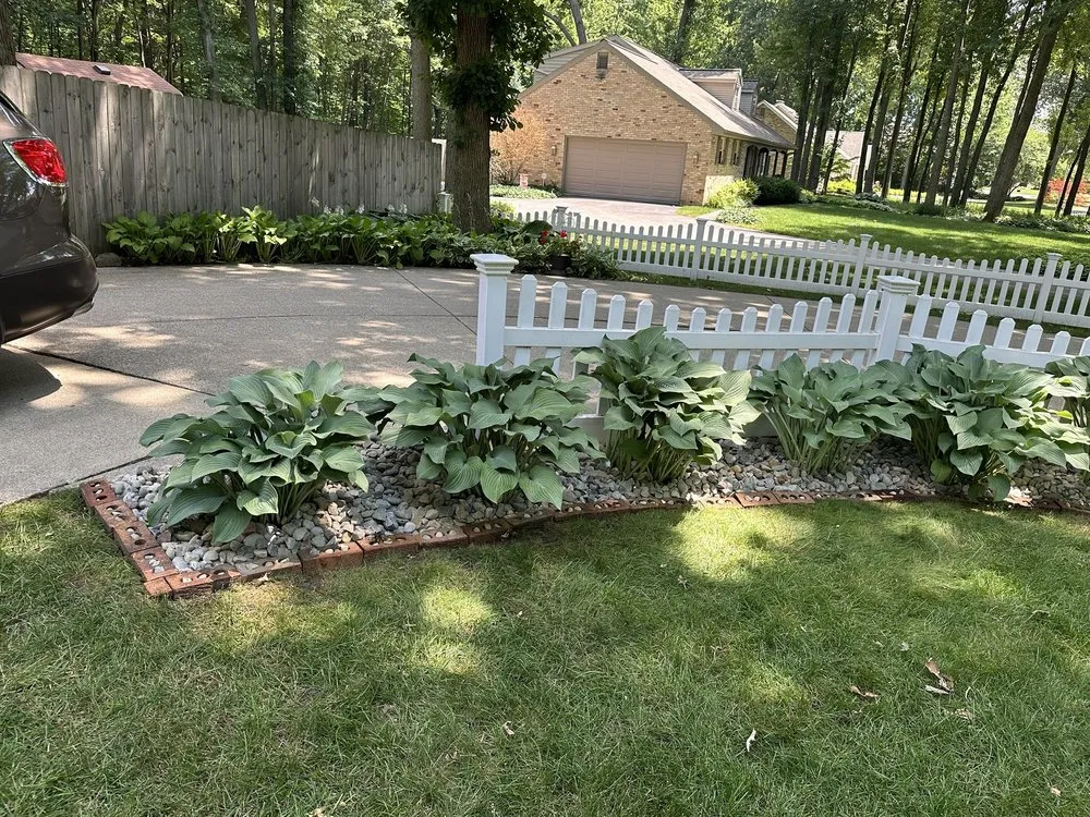 Custom yard cleanup service experts serving Bay City, MI - Casey’s complete lawn care