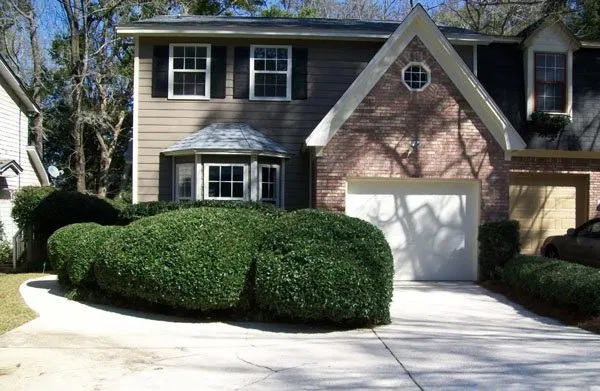 Affordable residential landscaping experts serving Tallahassee, FL - Caseys Landscaping & Lawncare