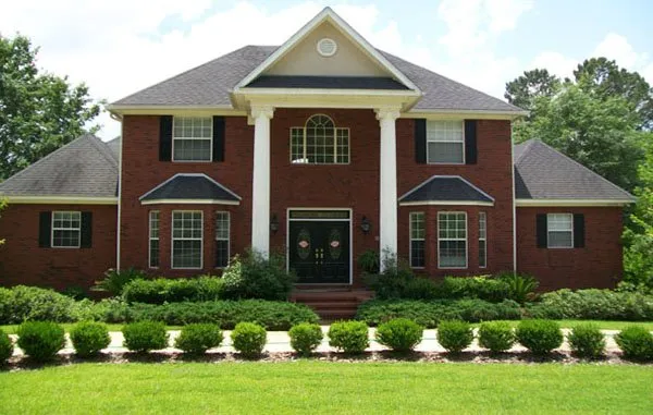 Affordable lawn care service in Tallahassee, FL - Caseys Landscaping & Lawncare