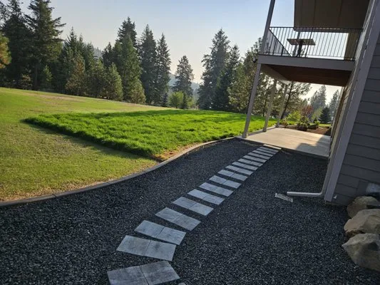 Casey's Lawn, Landscape and Design Logo