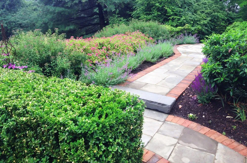 Local outdoor landscaping experts serving East Hanover, NJ - Cashman Landscape Management