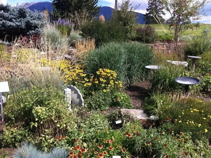 Reliable lawn care service in Bozeman, MT - Cashman Nursery