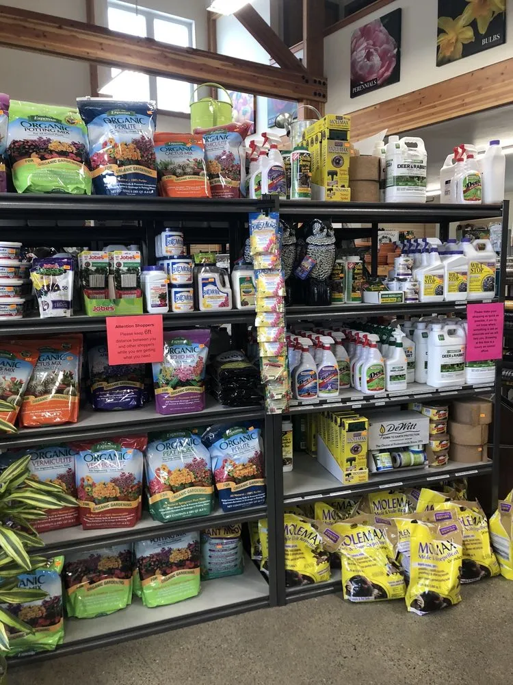 Reliable lawn care service for homes across Bozeman, MT - Cashman Nursery