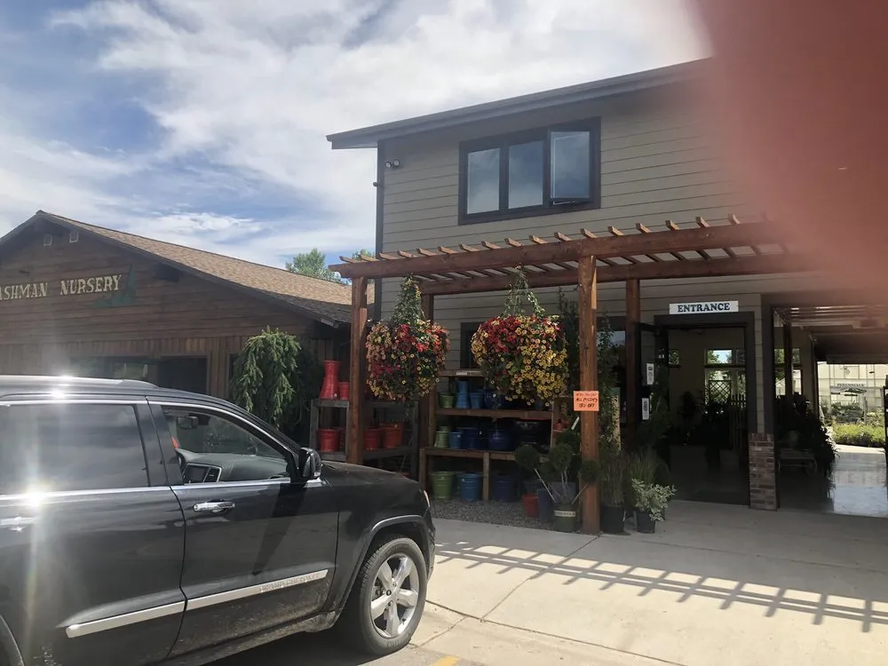 Expert lawn care service experts serving Bozeman, MT - Cashman Nursery