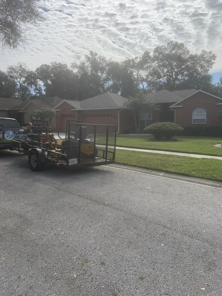 Reliable landscaping services in Plant City, FL by Casper's Friendly Lawn Service