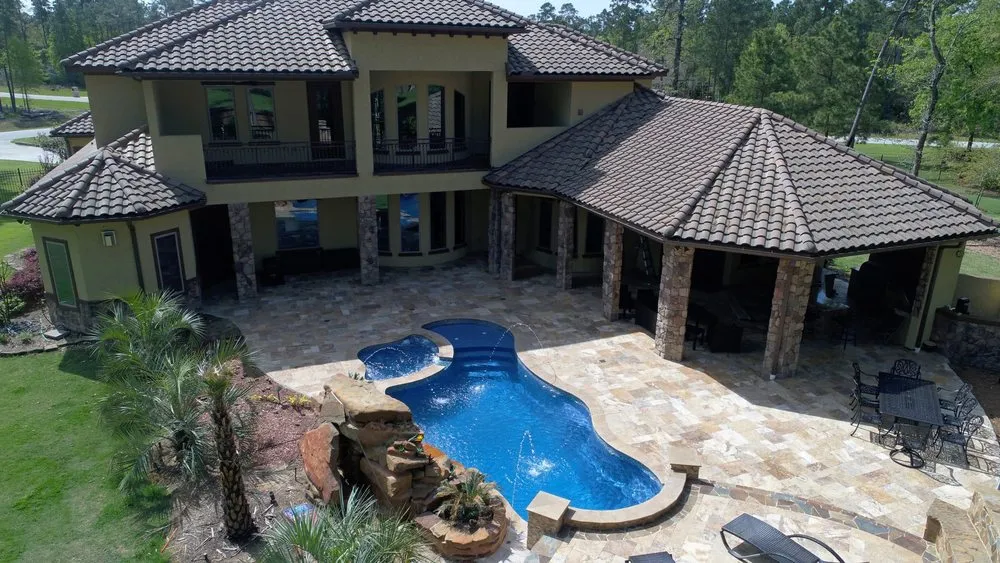 Local lawn mowing service experts serving Springfield, VA - Cassella Design & Build