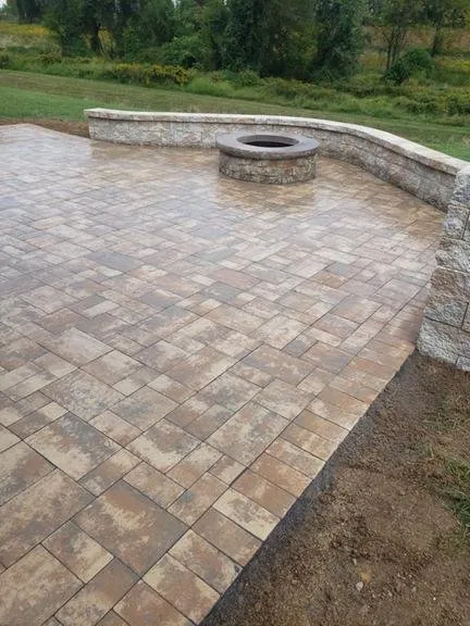 Expert lawn mowing service in Wilmington, DE - Castaneda Landscaping