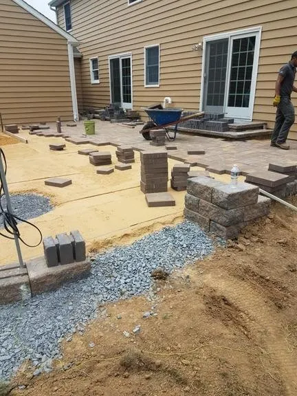 Expert lawn mowing service in Wilmington, DE - Castaneda Landscaping