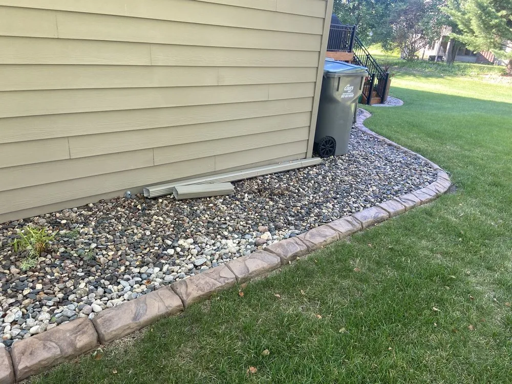 Custom lawn mowing service experts serving Minneapolis, MN - Castell Construction