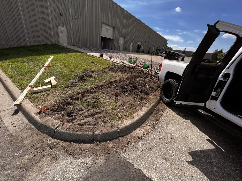 Top-rated lawn care service in Minneapolis, MN by Castell Construction