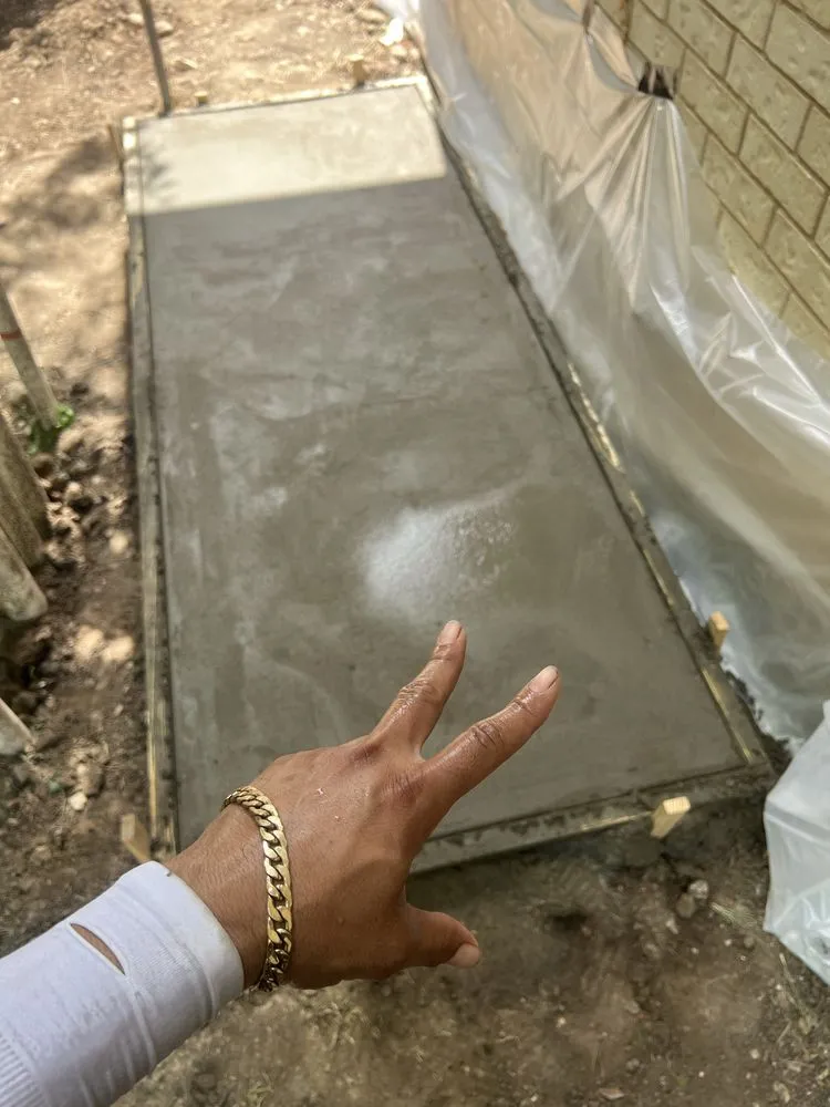 Top-rated lawn care service experts serving Fort Worth, TX - Castellanos landscaping