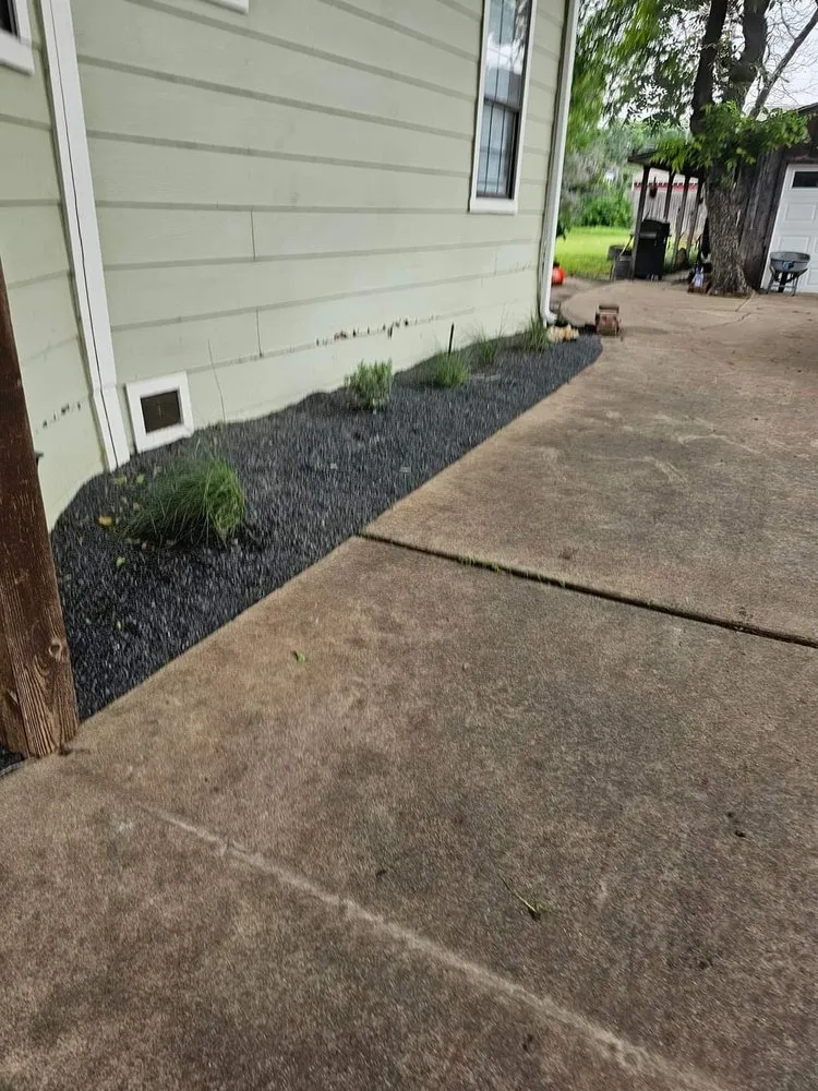 Expert yard cleanup service with custom design across Fort Worth, TX - Castellanos landscaping