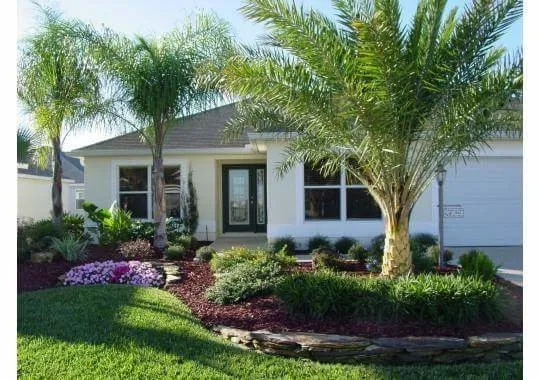 Expert residential landscaping in Selma, CA - Castellanos Service