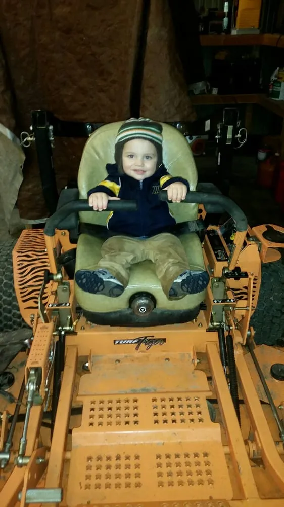 Custom yard cleanup service experts serving Sesser, IL - Casten Lawn Care