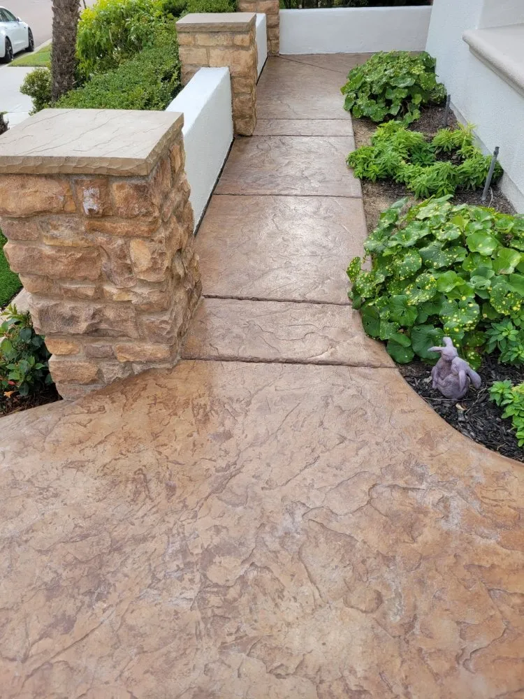 Top-rated lawn mowing service with custom design across Fallbrook, CA - Castillo Hardscape