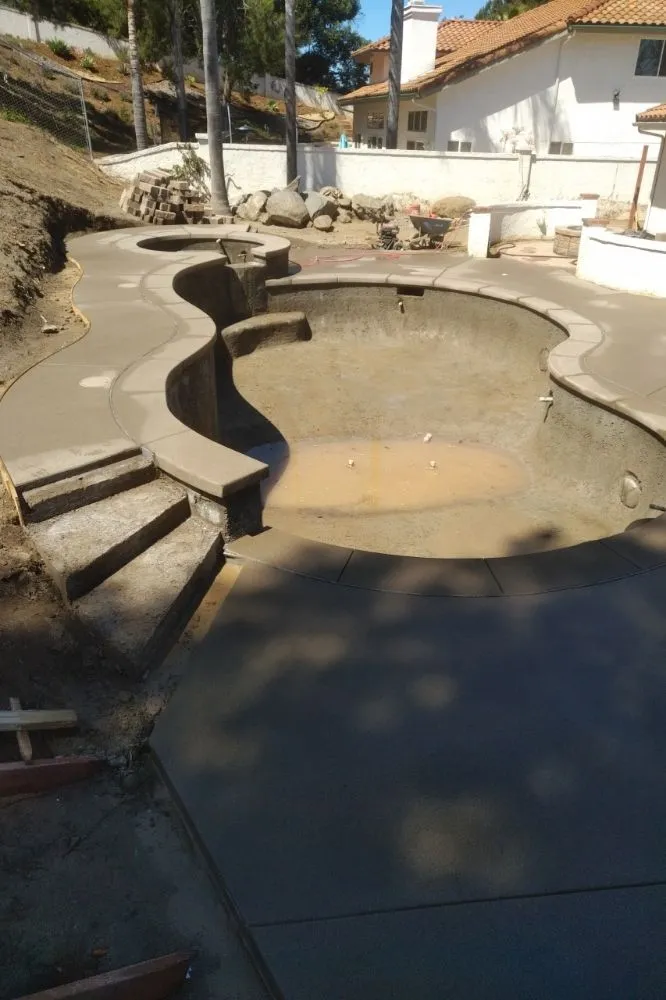 Custom yard maintenance in Fallbrook, CA by Castillo Hardscape