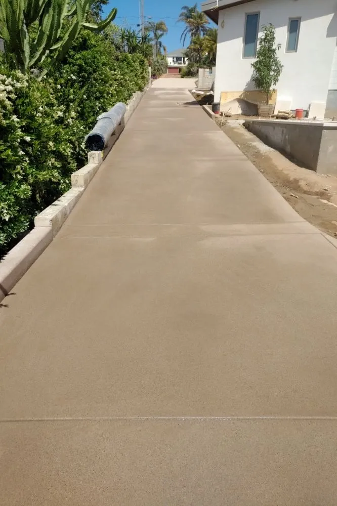 Affordable lawn care service experts serving Fallbrook, CA - Castillo Hardscape