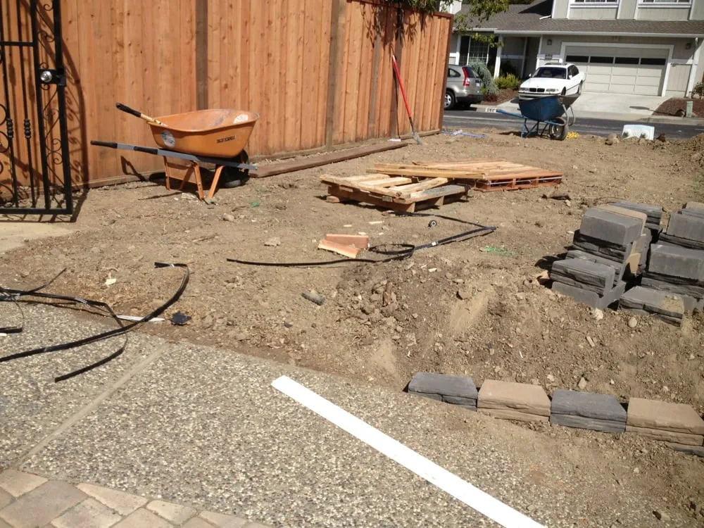 Local lawn care service in Redwood City, CA - Castillo Landscaping & Tree Services