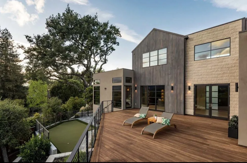 Local lawn mowing service in Redwood City, CA - Castillo Landscaping & Tree Services