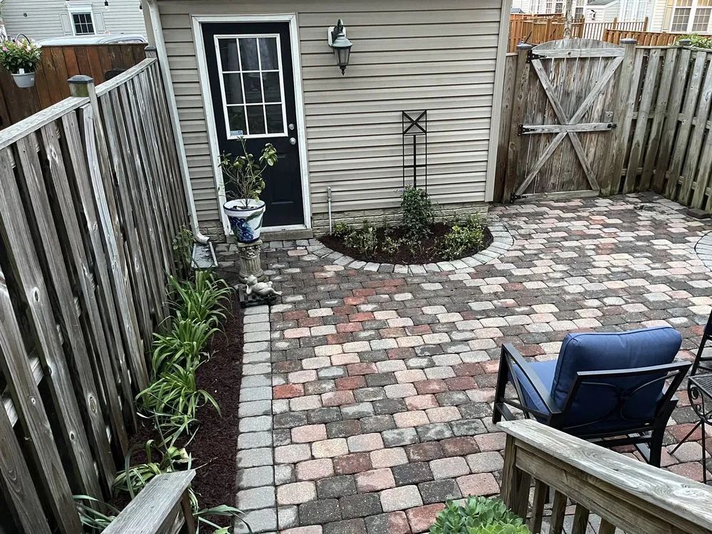 Affordable yard cleanup service experts serving Clear Spring, MD - Castillo Landscaping Services