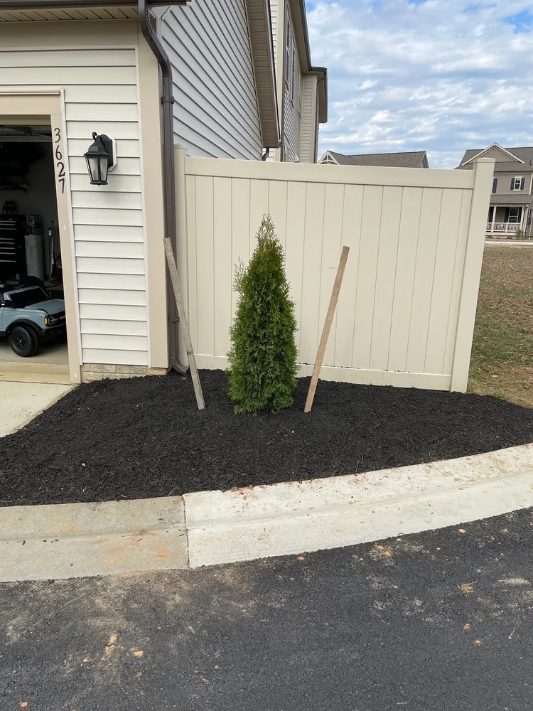 Local lawn mowing service experts serving Clear Spring, MD - Castillo Landscaping Services