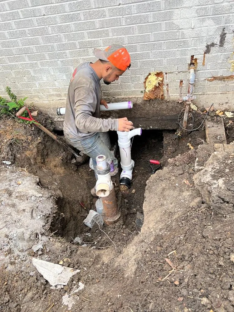 Custom garden landscaping in Mesquite, TX - Castillo Lanscape