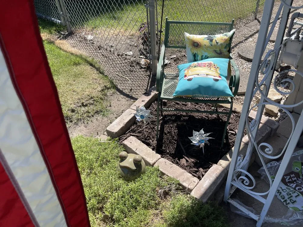 Custom yard cleanup service for homes across Kewanee, IL - Castillo Lawn Care Service