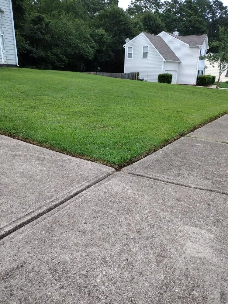 Affordable outdoor landscaping in Covington, GA - Castillo Lawn Service