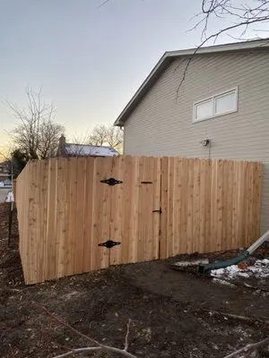 Castillo's Fencing And Landscaping