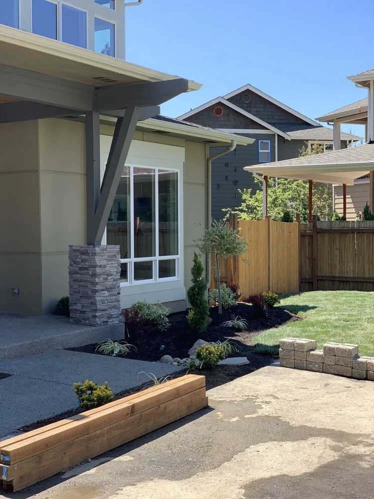 Local lawn mowing service in Issaquah, WA by Castillos Landscape And Hardscape