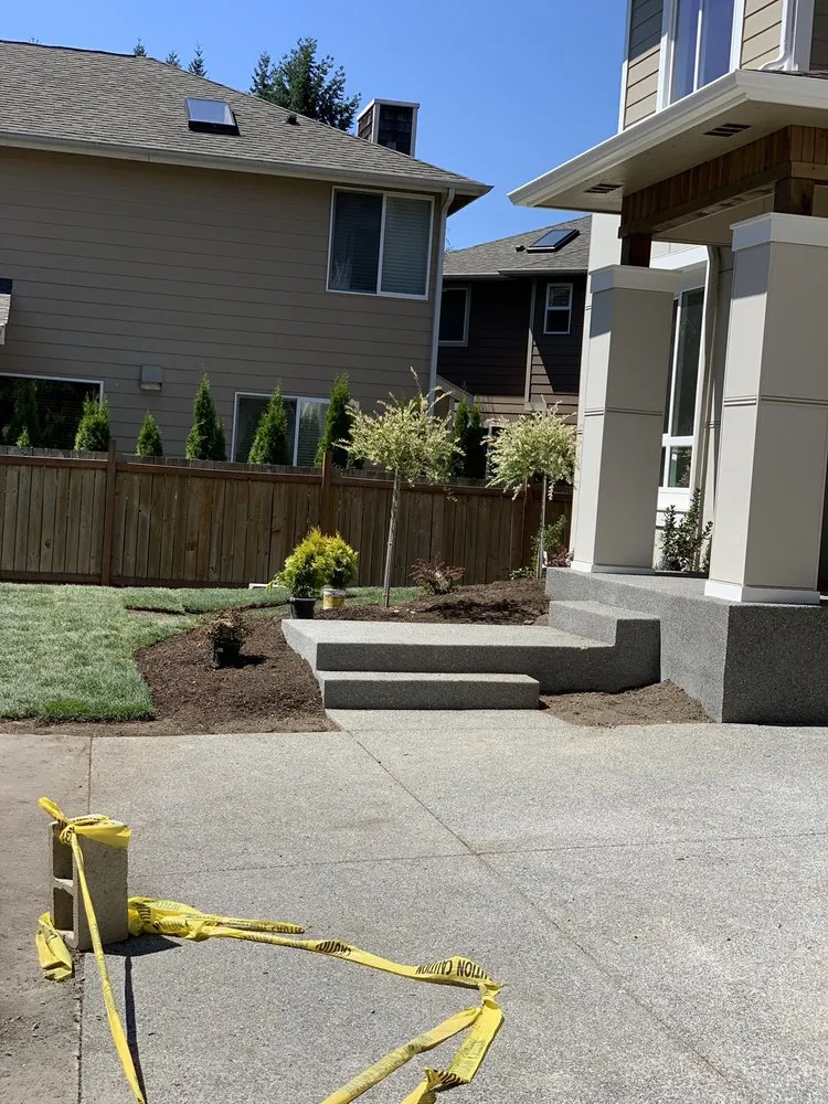 Expert outdoor landscaping for beautiful yards across Issaquah, WA - Castillos Landscape And Hardscape