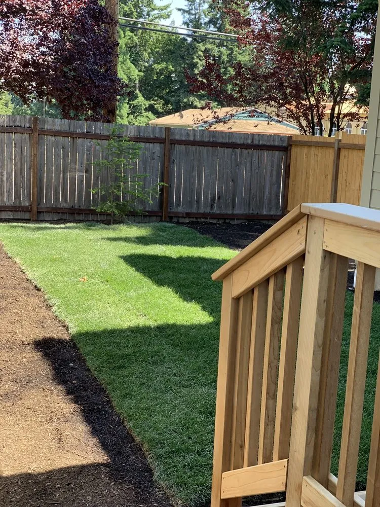 Professional yard maintenance experts serving Issaquah, WA - Castillos Landscape And Hardscape