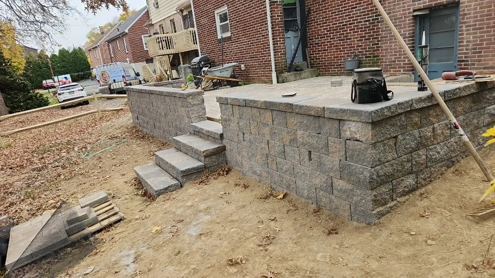 Local yard maintenance in Reading, PA by Castillos Landscaping