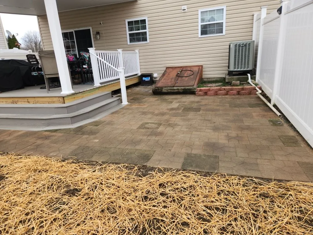 Local lawn care service experts serving Reading, PA - Castillos Landscaping