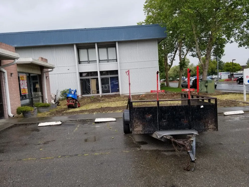 Affordable lawn care service in Santa Rosa, CA by Castillo's Landscaping