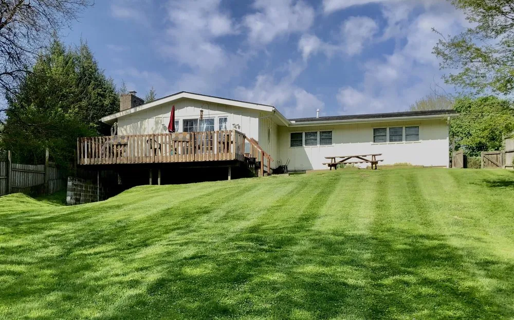 Local residential landscaping experts serving Zanesville, OH - Castle Lawn Care