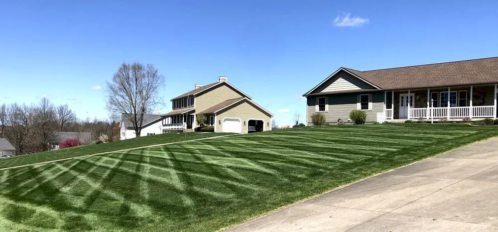 Expert yard maintenance in Zanesville, OH - Castle Lawn Care