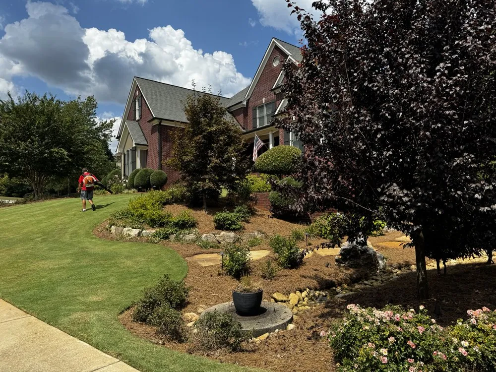 Local yard maintenance in Dallas, GA - Castle Outdoor