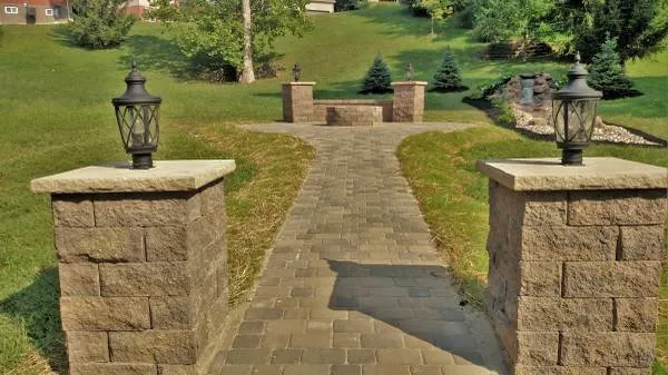 Reliable lawn mowing service experts serving Cincinnati, OH - Castleman Landscape Services