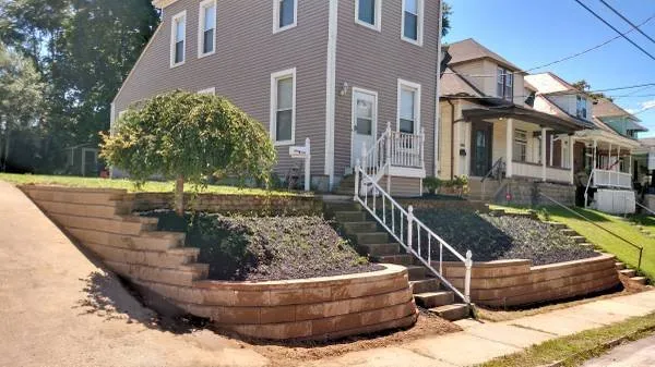 Custom garden landscaping for beautiful yards in Cincinnati, OH by Castleman Landscape Services