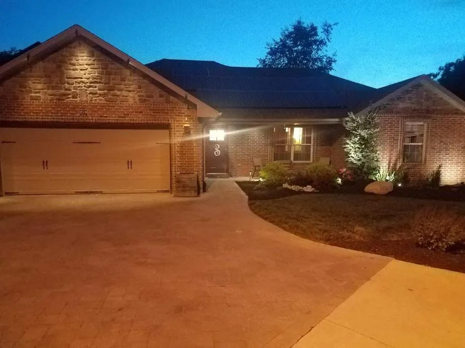 Top-rated landscape design in Sparta, MO by Castlerock Landscape