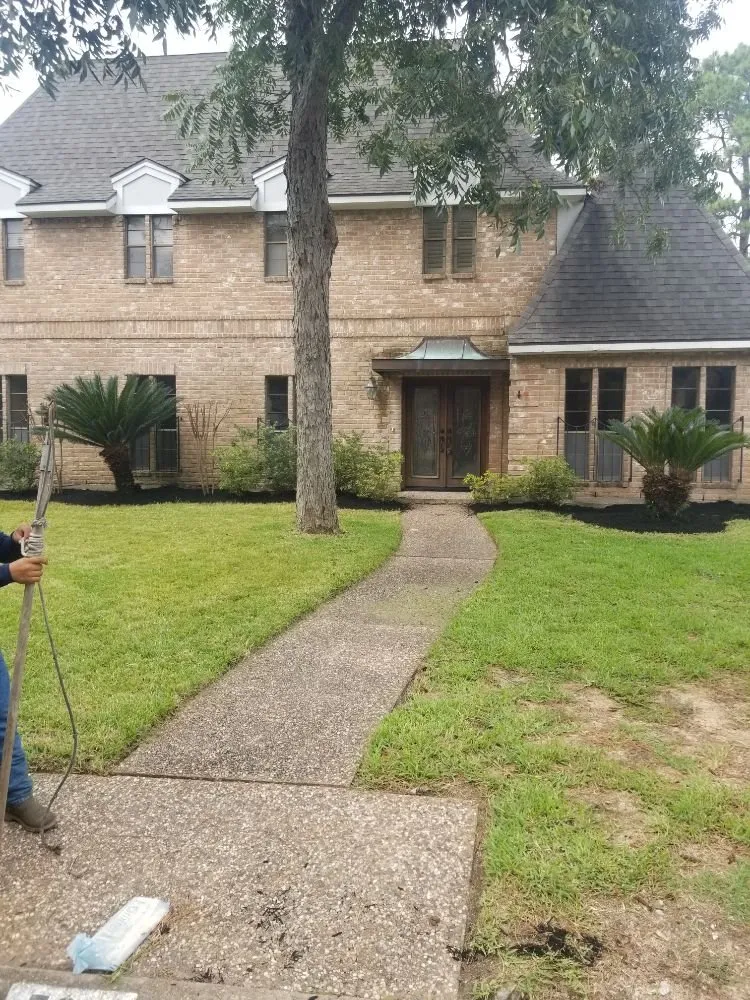 Trusted lawn care service in Cypress, TX by Castores Landscape