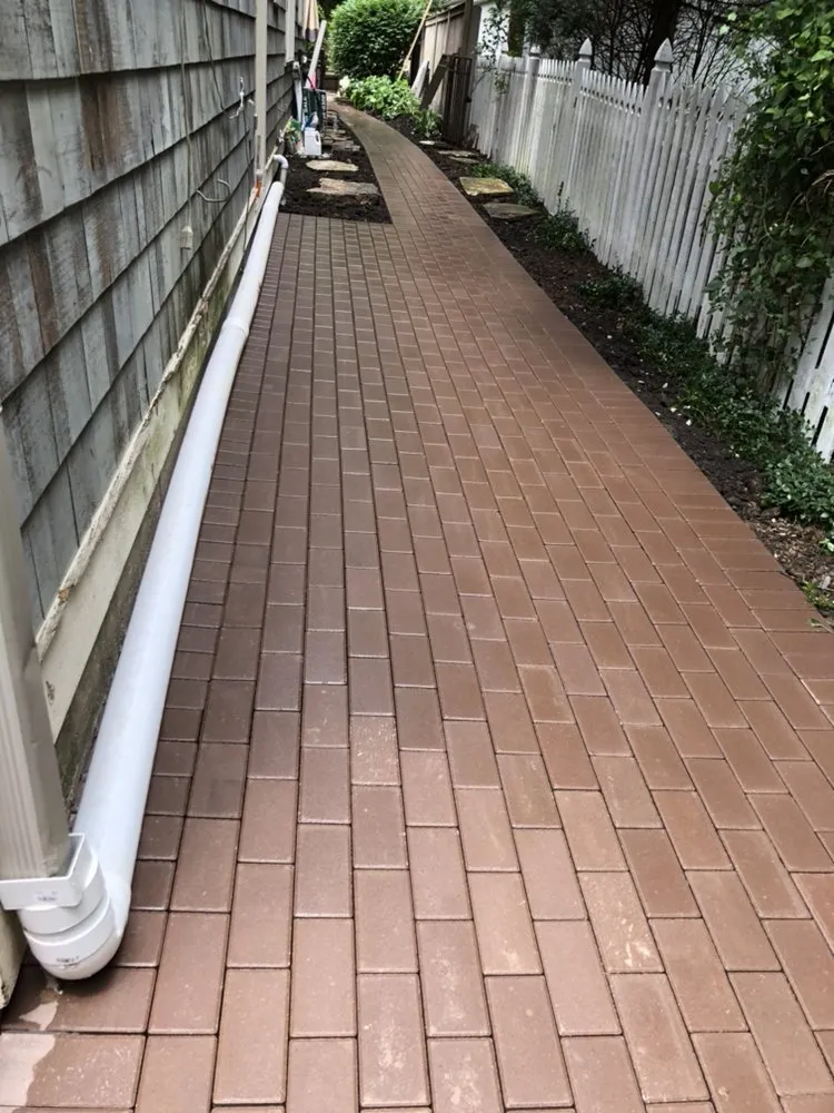 Custom landscaping services experts serving Aurora, IL - Castro Construction