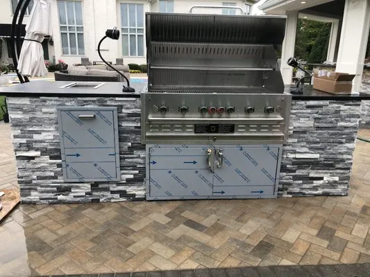 Castro Construction Logo