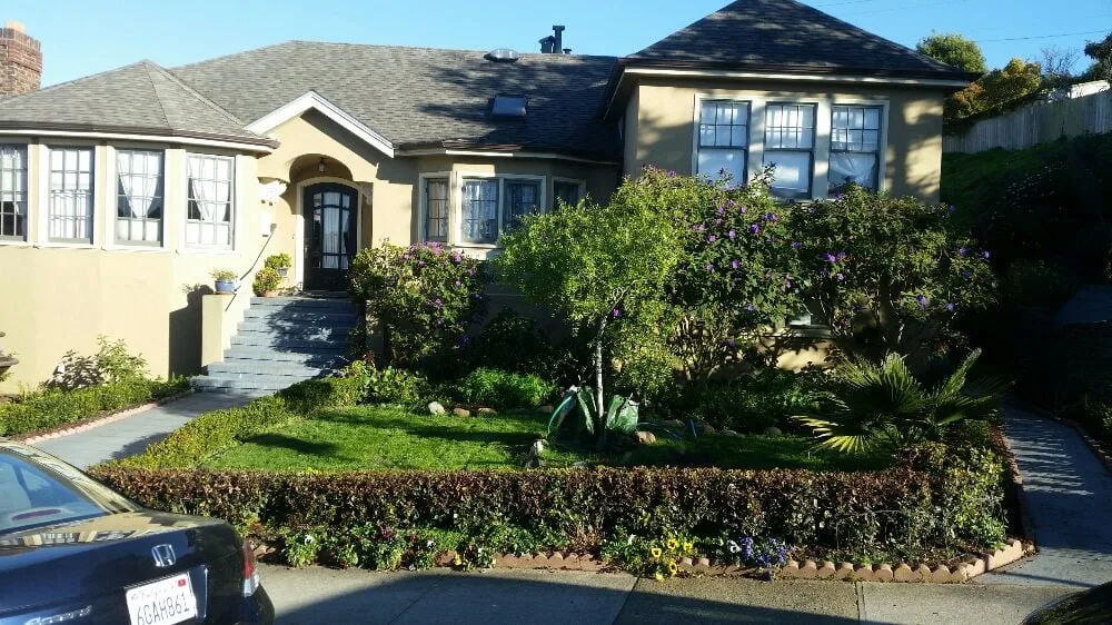 Top-rated lawn mowing service experts serving San Francisco, CA - Castro Landscape