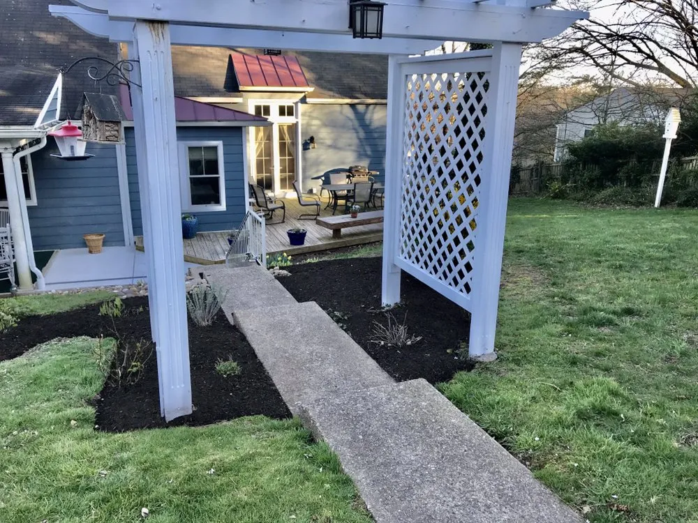 Custom landscaping services experts serving Doylestown, PA - Castro Landscaping