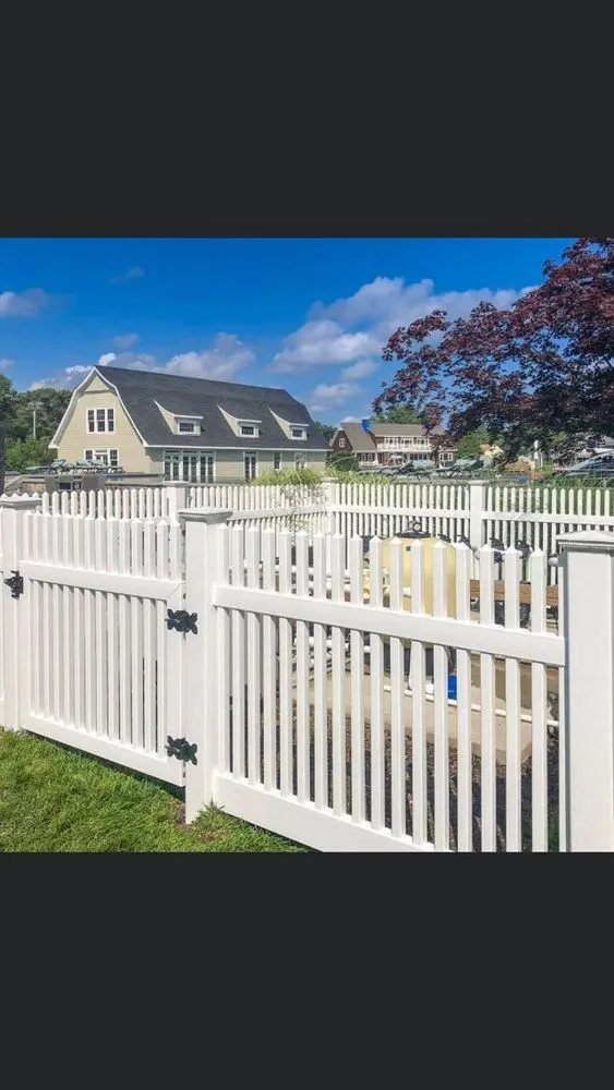 Custom yard cleanup service for year-round maintenance in Ocean County, NJ by Castro Landscaping