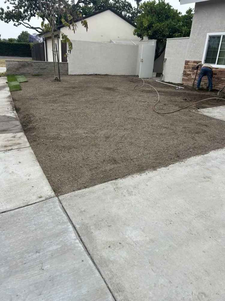 Affordable garden landscaping for residential properties in Santa Monica, CA by Castro Lawncare