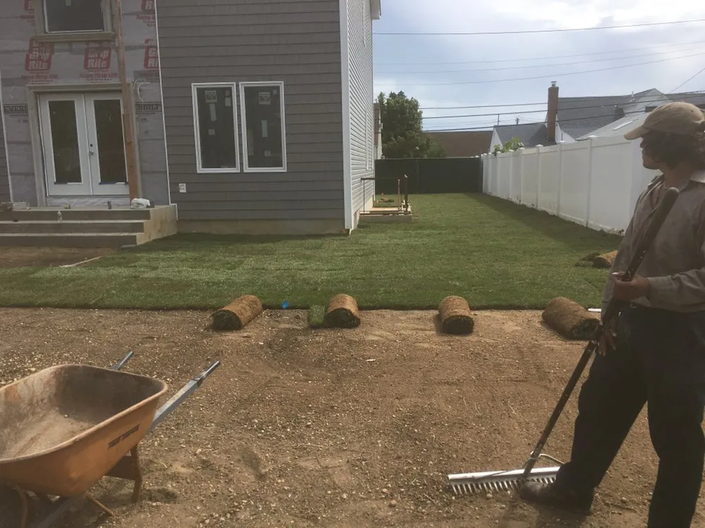 Expert garden landscaping in Hicksville, NY - Castro Rivera