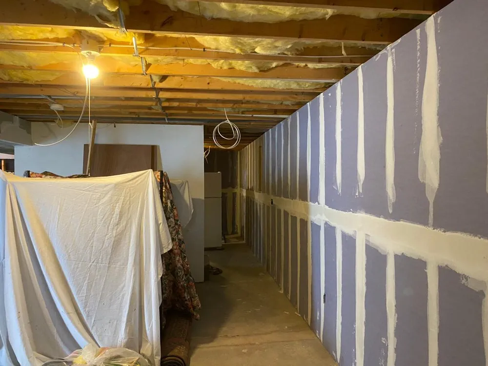 Reliable landscaping services in Meriden, CT by Castro Somat Cleaning And Carpet Installation Service